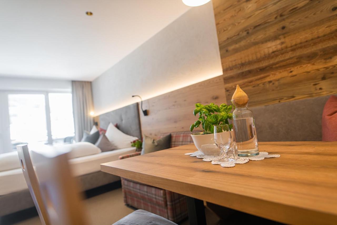 Aparthotel Hochland Gmbh Hintertux Ngoại thất bức ảnh