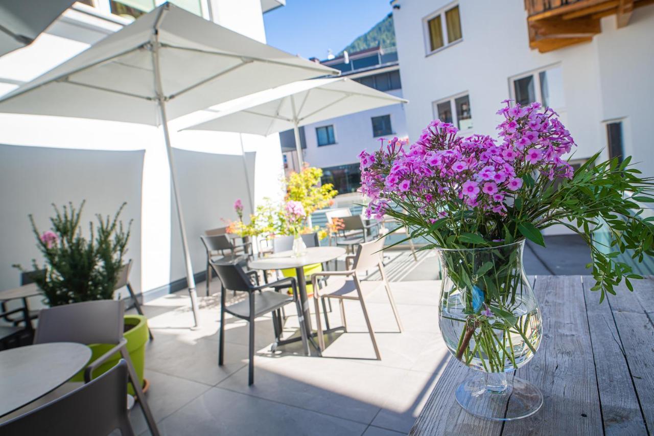 Aparthotel Hochland Gmbh Hintertux Ngoại thất bức ảnh